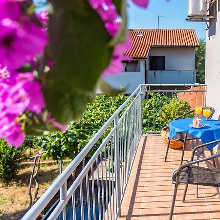 Apartment Maria Pula